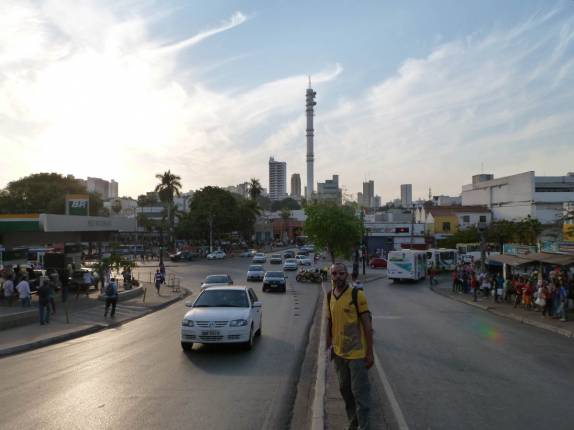 Caminhando no centro de Cuiabá, capital do Mato Grosso